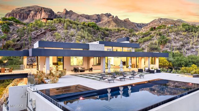 3569 E Secret Canyon Place, Tucson, AZ 85718