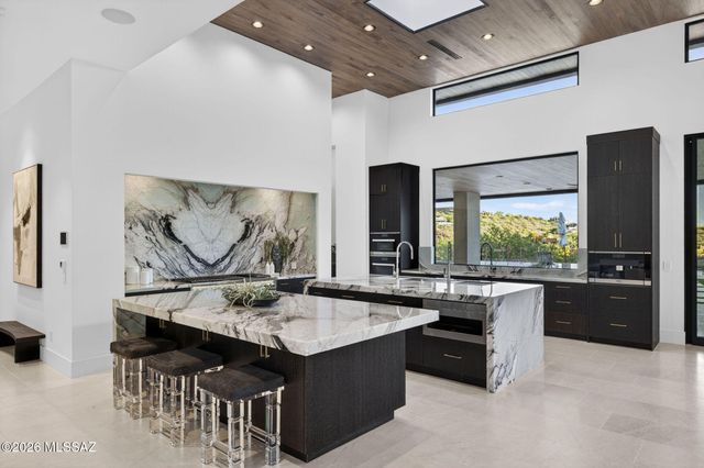3569 E Secret Canyon Place, Tucson, AZ 85718
