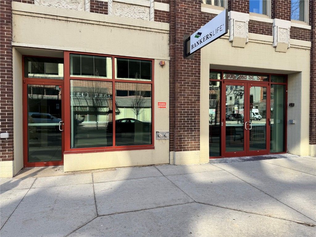 305 2nd Street SE 109, Cedar Rapids, IA 52401