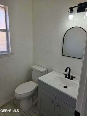 710 MEDINA Street, El Paso, TX 79905