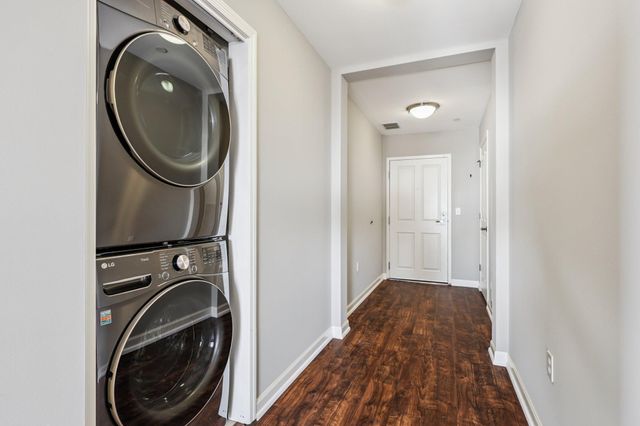 500 E Grant Street 1711, Minneapolis, MN 55404