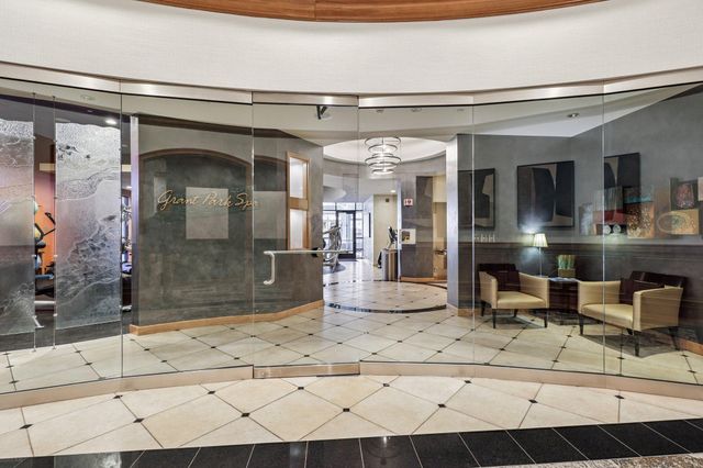 500 E Grant Street 1711, Minneapolis, MN 55404