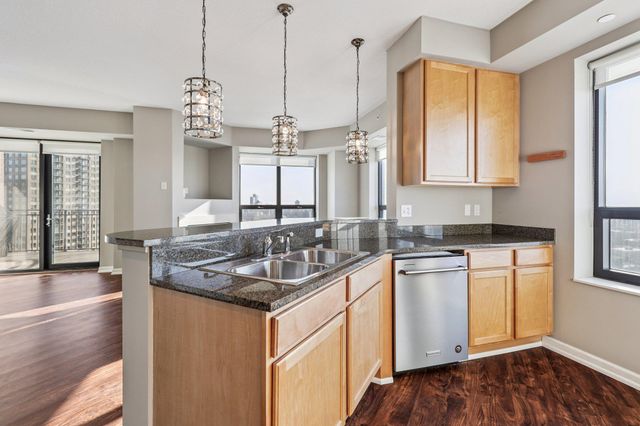 500 E Grant Street 1711, Minneapolis, MN 55404