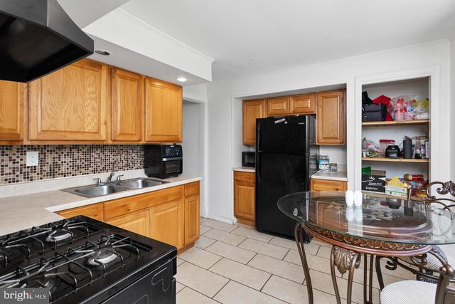 527 KLOCKNER RD, Trenton, NJ 08619