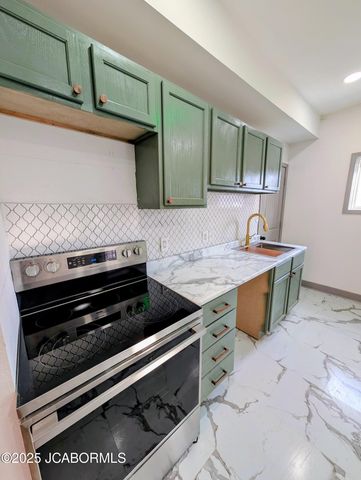 1104 E DUNKLIN STREET, Jefferson City, MO 65101