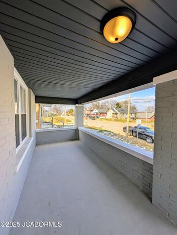 1104 E DUNKLIN STREET, Jefferson City, MO 65101