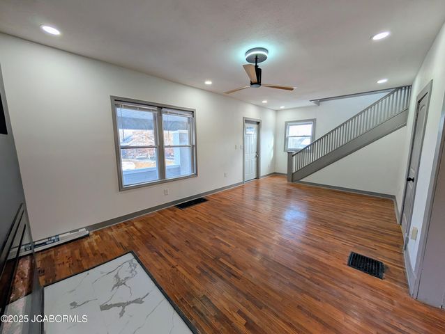 1104 E DUNKLIN STREET, Jefferson City, MO 65101