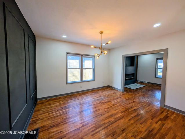 1104 E DUNKLIN STREET, Jefferson City, MO 65101