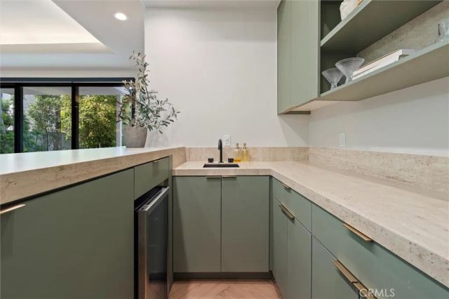 17437 Oak Creek Court, Encino, CA 91316