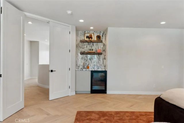 17437 Oak Creek Court, Encino, CA 91316