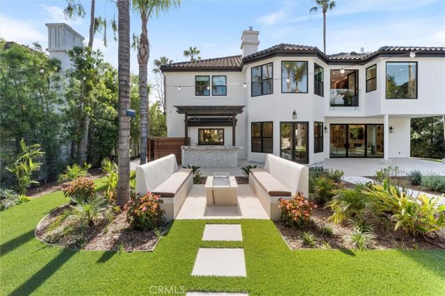 17437 Oak Creek Court, Encino, CA 91316