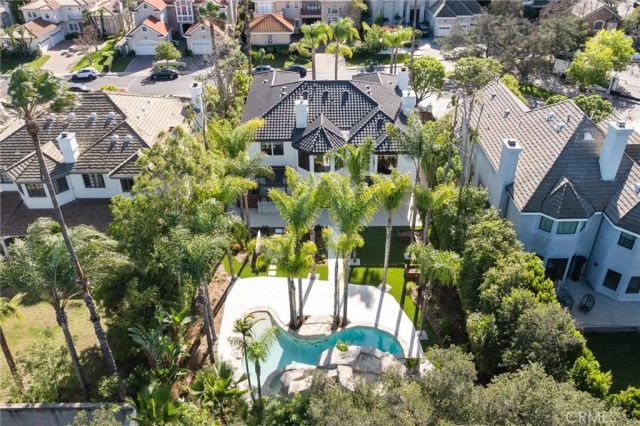 17437 Oak Creek Court, Encino, CA 91316