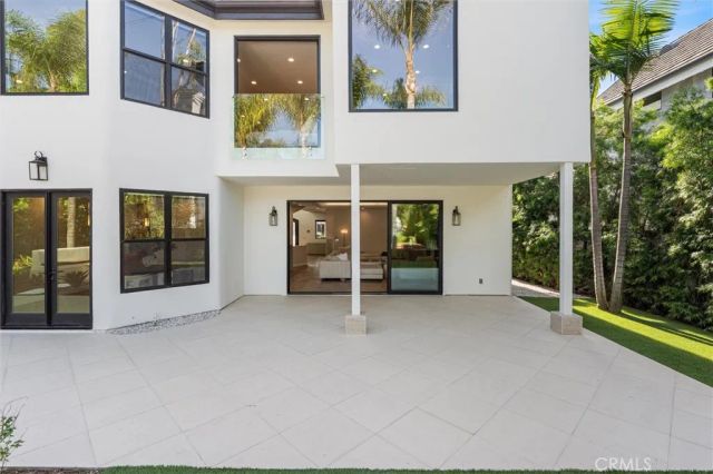 17437 Oak Creek Court, Encino, CA 91316