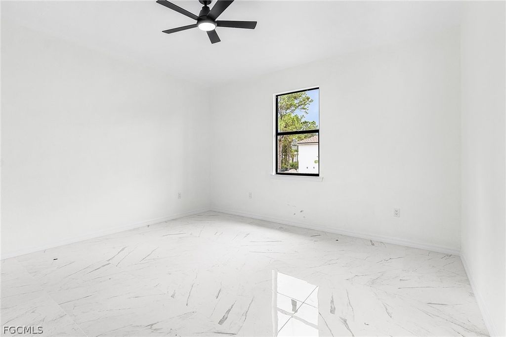 Image 10 of property listing at 614 NW 9th ST, Cape Coral, FL 33993