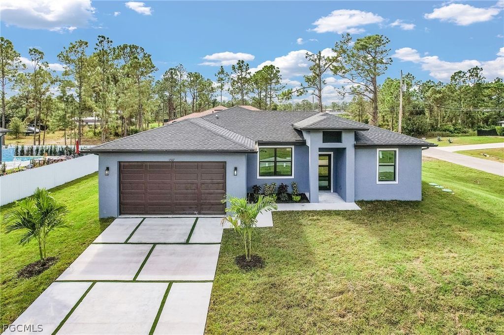 Image 20 of property listing at 614 NW 9th ST, Cape Coral, FL 33993