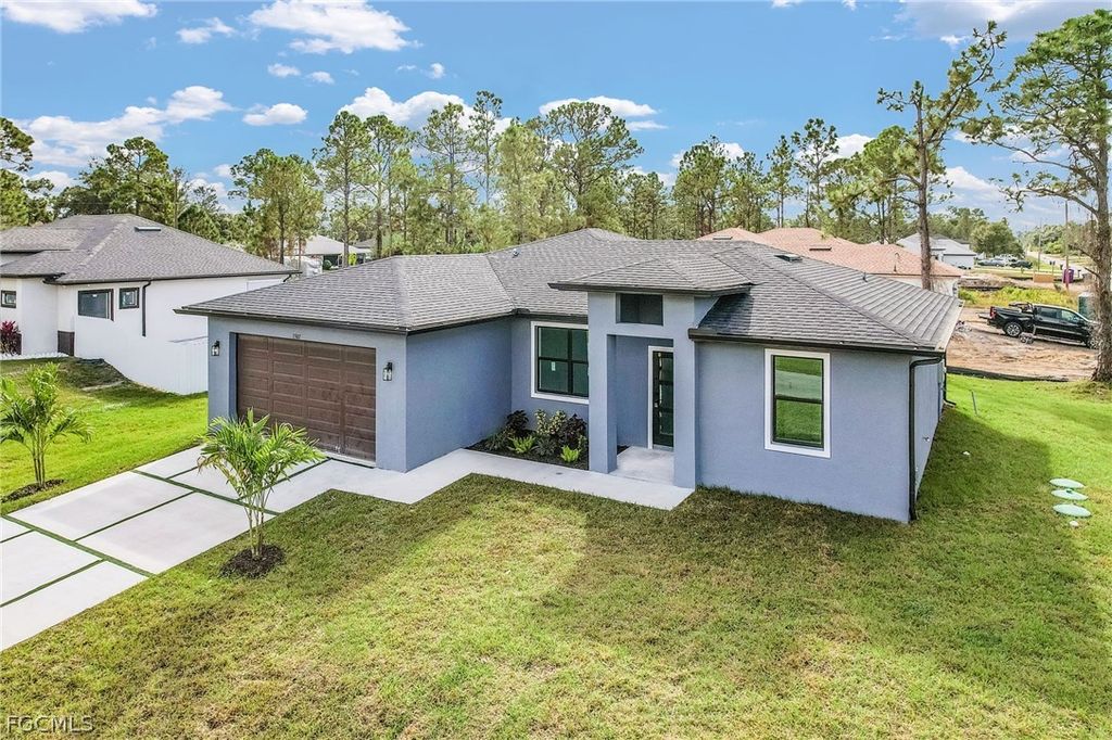 Image 21 of property listing at 614 NW 9th ST, Cape Coral, FL 33993