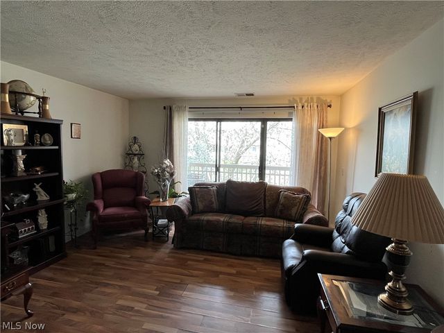 3800 Rosemont Boulevard 109C, Fairlawn, OH 44333