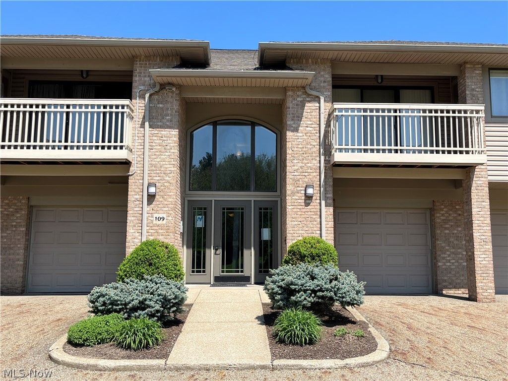 3800 Rosemont Boulevard 109C, Fairlawn, OH 44333
