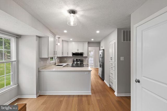 9520 WINDBEAT WAY, Columbia, MD 21046