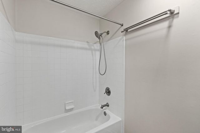 9520 WINDBEAT WAY, Columbia, MD 21046