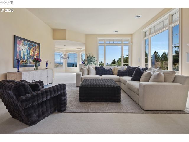 11719 Se SOLOMON Ct, Happy Valley, OR 97086