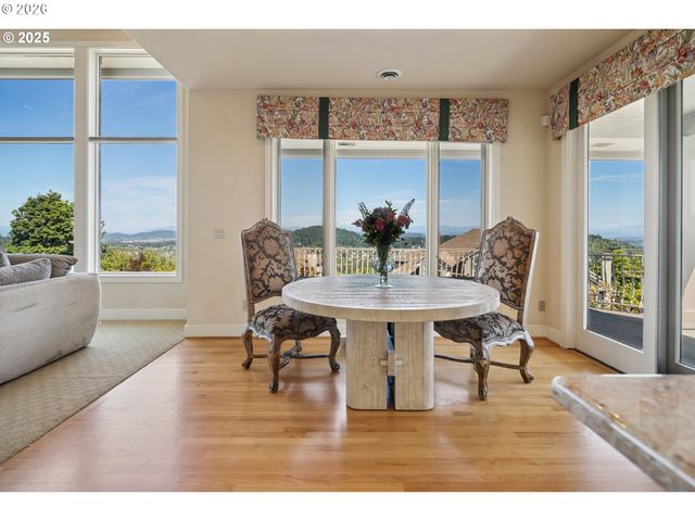 11719 Se SOLOMON Ct, Happy Valley, OR 97086