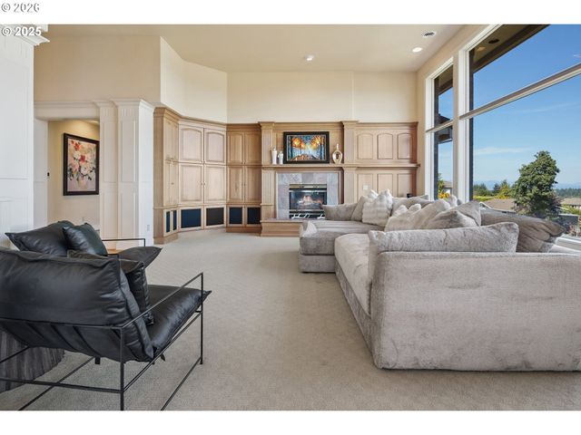 11719 Se SOLOMON Ct, Happy Valley, OR 97086