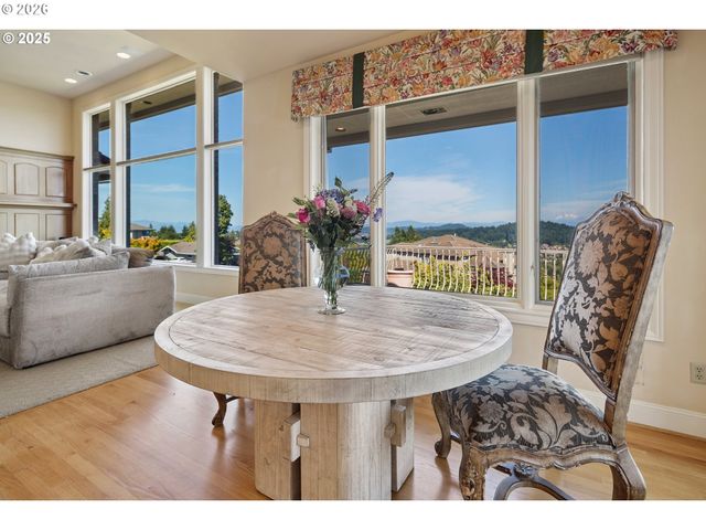 11719 Se SOLOMON Ct, Happy Valley, OR 97086