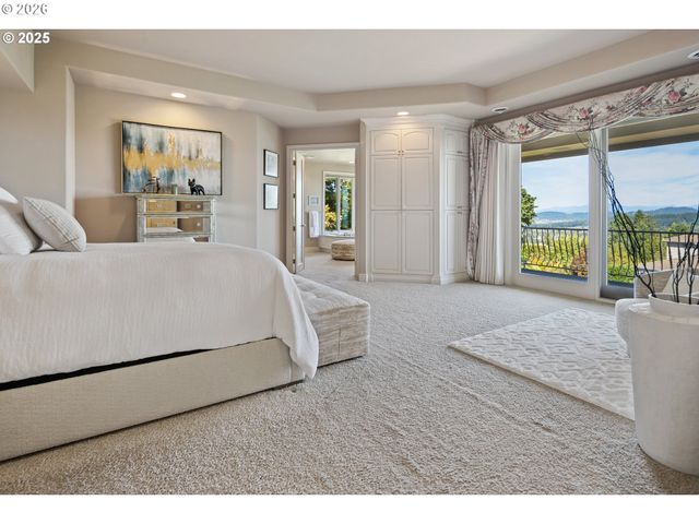 11719 Se SOLOMON Ct, Happy Valley, OR 97086