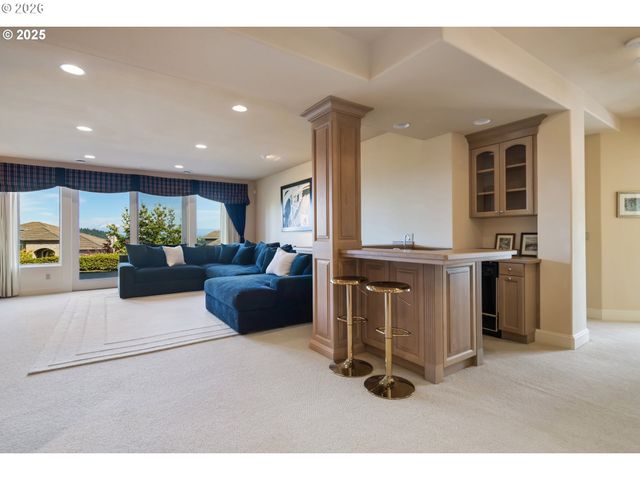 11719 Se SOLOMON Ct, Happy Valley, OR 97086