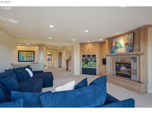 11719 Se SOLOMON Ct, Happy Valley, OR 97086