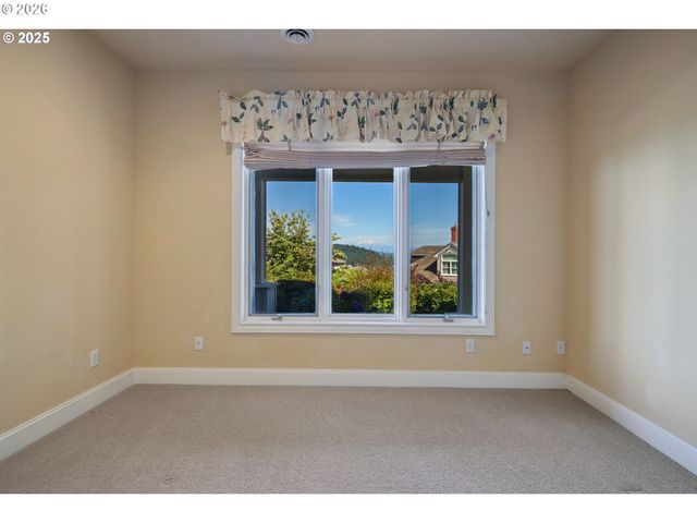 11719 Se SOLOMON Ct, Happy Valley, OR 97086