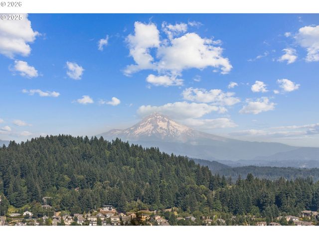 11719 Se SOLOMON Ct, Happy Valley, OR 97086