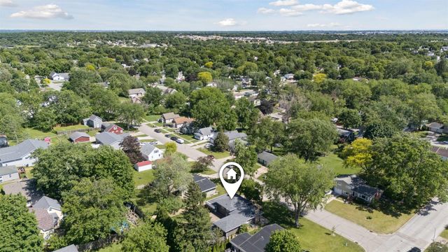 1029 W 13 Street, Cedar Falls, IA 50613
