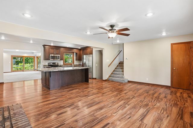 1029 W 13 Street, Cedar Falls, IA 50613