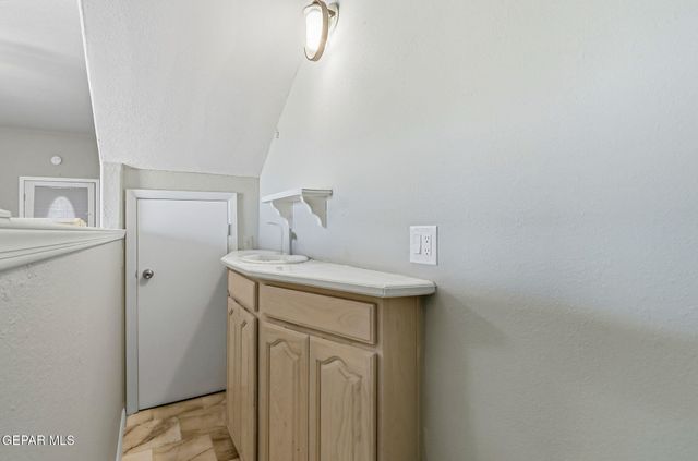 1290 G Avenue, Fabens, TX 79838