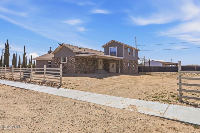 1290 G Avenue, Fabens, TX 79838