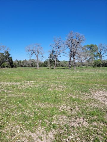 10557 Roy Road, Flatonia, TX 78941