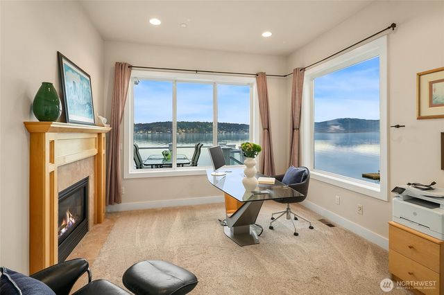 2010 W Lake Sammamish Parkway SE, Bellevue, WA 98008