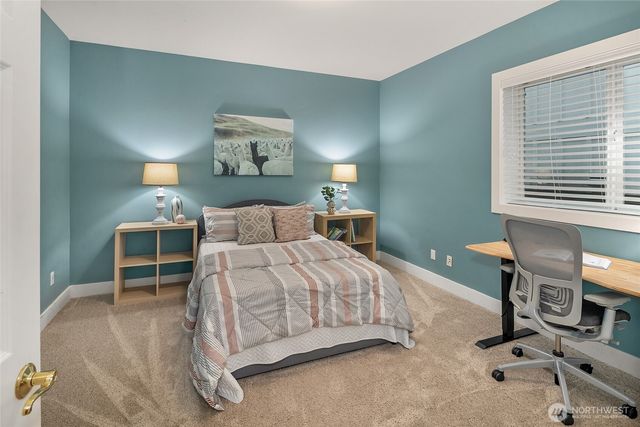 2010 W Lake Sammamish Parkway SE, Bellevue, WA 98008