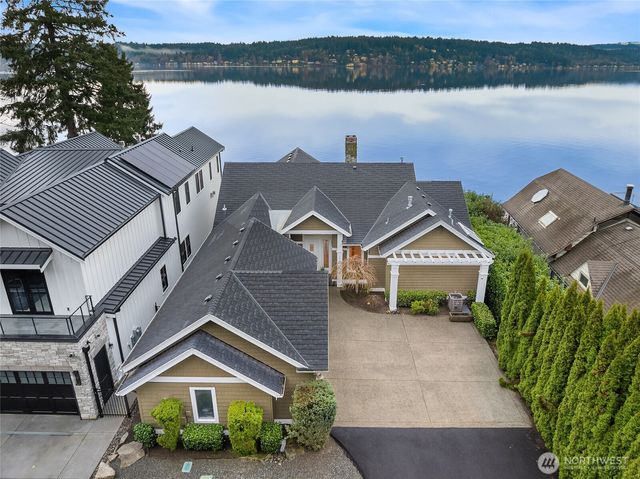 2010 W Lake Sammamish Parkway SE, Bellevue, WA 98008