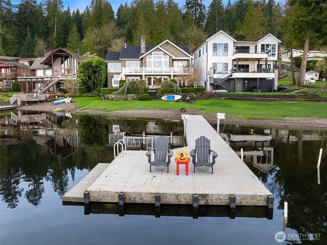 2010 W Lake Sammamish Parkway SE, Bellevue, WA 98008