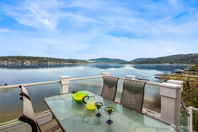 2010 W Lake Sammamish Parkway SE, Bellevue, WA 98008