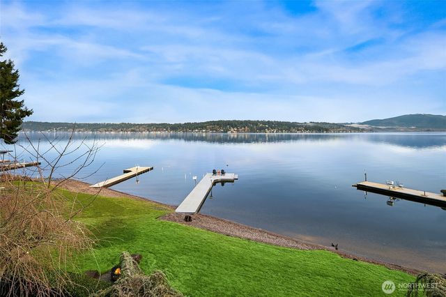 2010 W Lake Sammamish Parkway SE, Bellevue, WA 98008