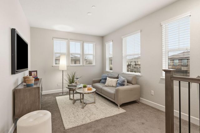 1793 Stetson Cir, West Sacramento, CA 95691