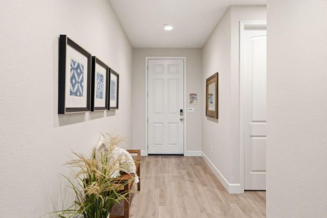 1793 Stetson Cir, West Sacramento, CA 95691