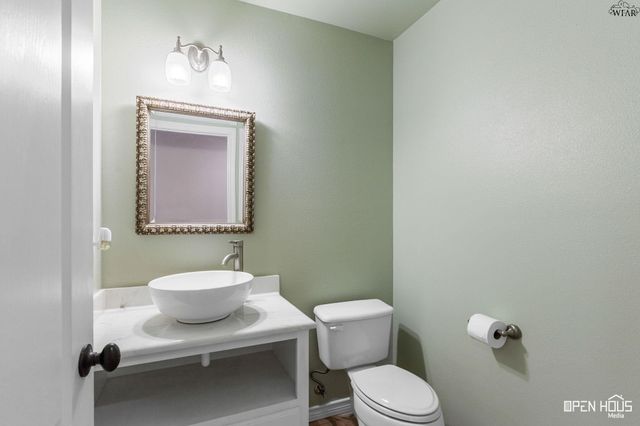 4161 CANDLEWOOD CIRCLE, Wichita Falls, TX 76308