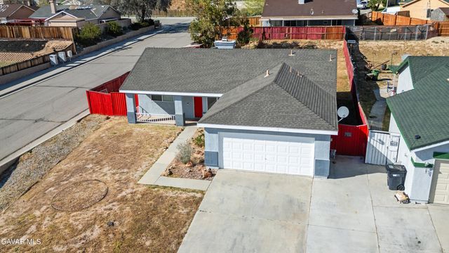 1049 Barrington Ave Avenue, Rosamond, CA 93560