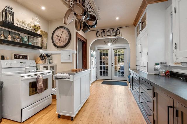 1024 W ELSIE STREET, Appleton, WI 54914