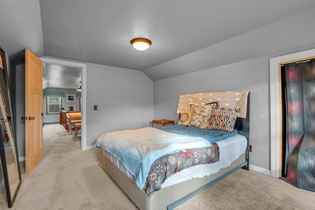 1024 W ELSIE STREET, Appleton, WI 54914